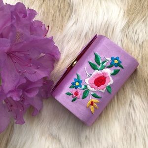 NWOT Embroidered Lipstick Case